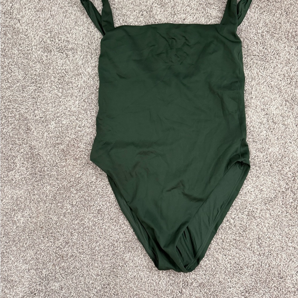 Left On Friday Streamline Suit in Palm